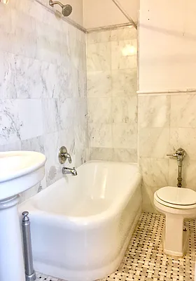 Rented by Traci Kuther, LREB | media 35