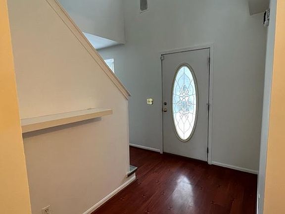4th image of 3610 Weeburn Ct