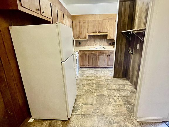 2nd image of 12 Elmwood Ave Unit B