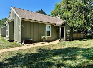 8107 Halsey St, Lenexa, KS 66215