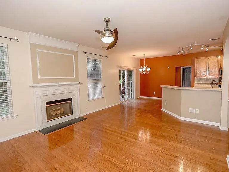 7 Back Bay Ct — Photo 7