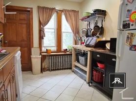 29 S Crescent Circuit, Brighton, MA