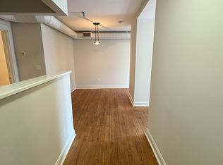 198 College St #2D, Burlington, VT 05401