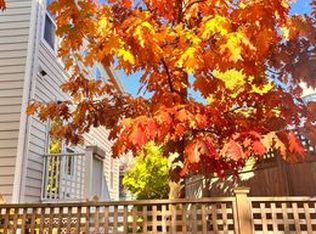 39 Porter Rd #1, Cambridge, MA 02140