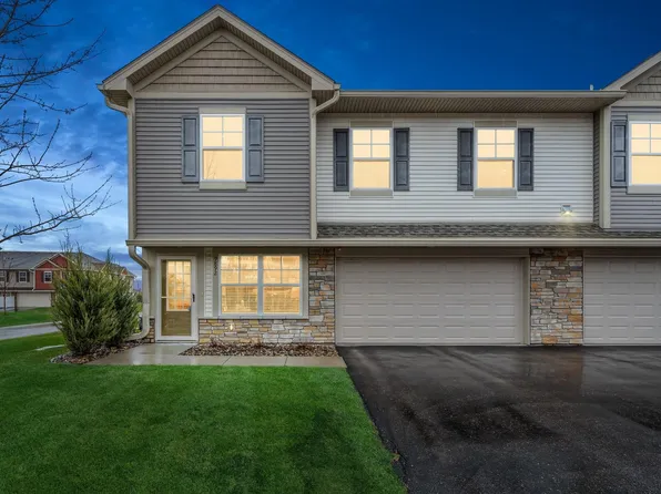 9892 5th Street Ln N, Lake Elmo, MN 55042