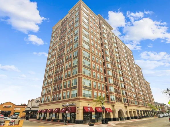 77 S Evergreen Ave Unit 402, Arlington Heights, IL 60005