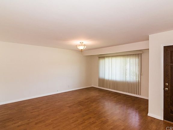 3rd image of 24300 Vanowen St