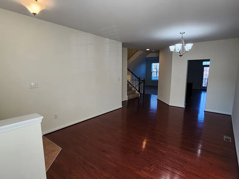 1280 Madison Ln — Photo 3
