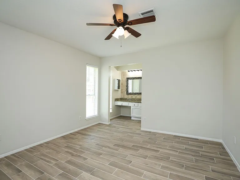 22318 Fincastle Dr — Photo 21