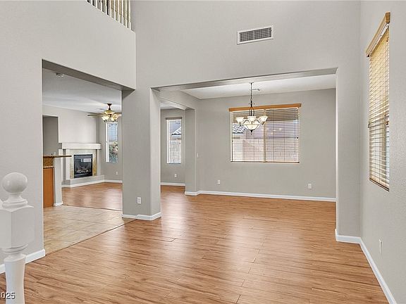 5th image of 6160 Sugartree Ave