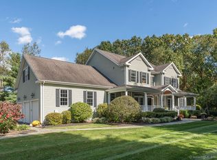 32 Augur Rd, Northford, CT 06472