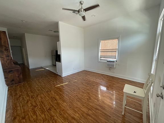 2nd image of 4810 Annunciation St