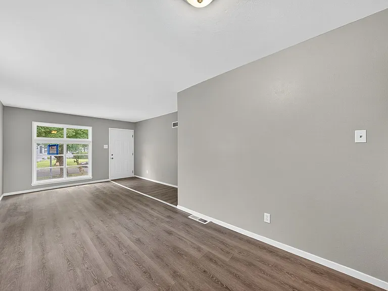 416 Crawford Rd — Photo 7
