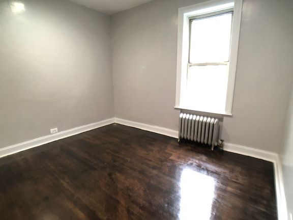5th image of 1120 Bergen St