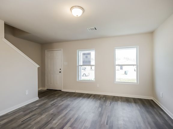 5th image of 15662 Del Norte Dr
