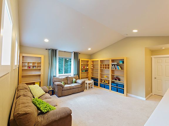 Bonus/Family Room
