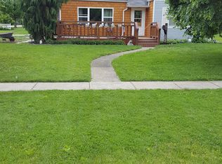 302 S Market St, Jefferson, OH 44047
