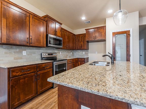2nd image of 1028 Campbelton Dr