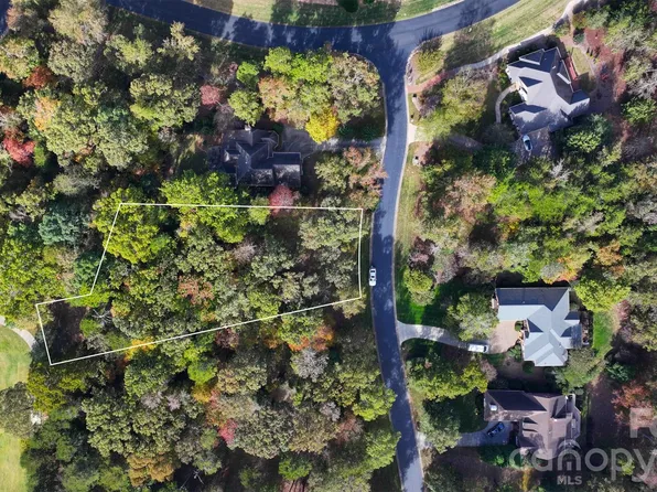 114 Yadkin Falls Rd, New London, NC 28127