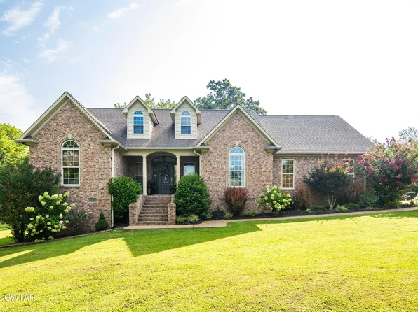 458 Valley Dr, Lexington, TN 38351