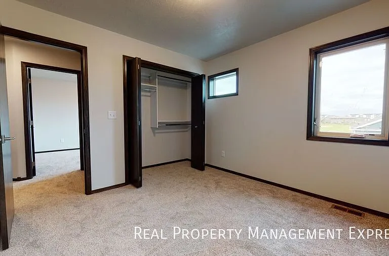 4615 E Leubecher Pl — Photo 16
