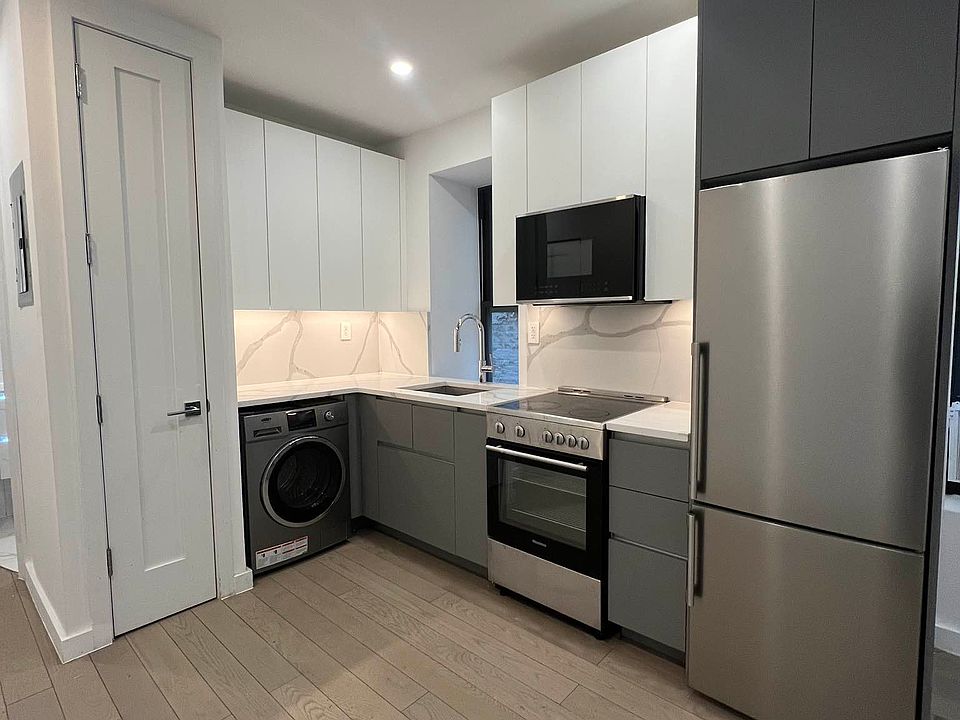1st image of 15 Wyckoff St #13