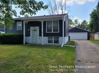 6515 Boxwood Ln NE, Cedar Rapids, IA 52402