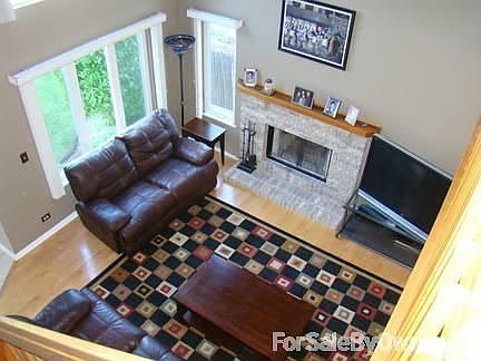 Family Room
						:
						Faces West, hardwood floors