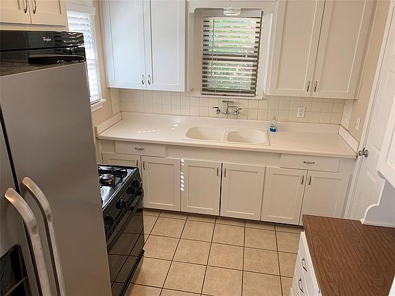 3rd image of 5717 S Schilder Dr