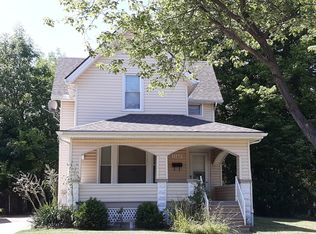 1122 E 176th St, Cleveland, OH