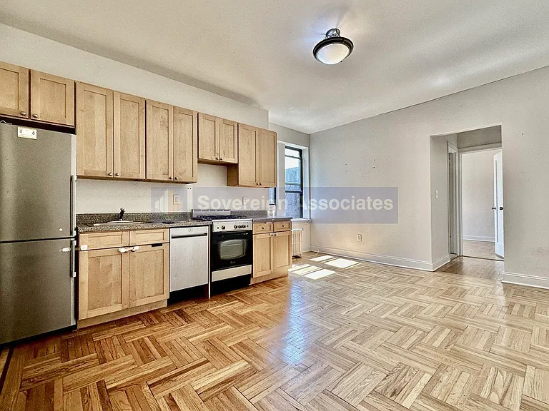 660 Fort Washington Ave #C6 — Photo 2