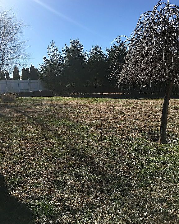 1st image of 2760 Claiborne Run