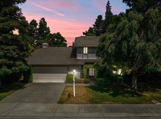 1350 Rose Way, Dixon, CA 95620