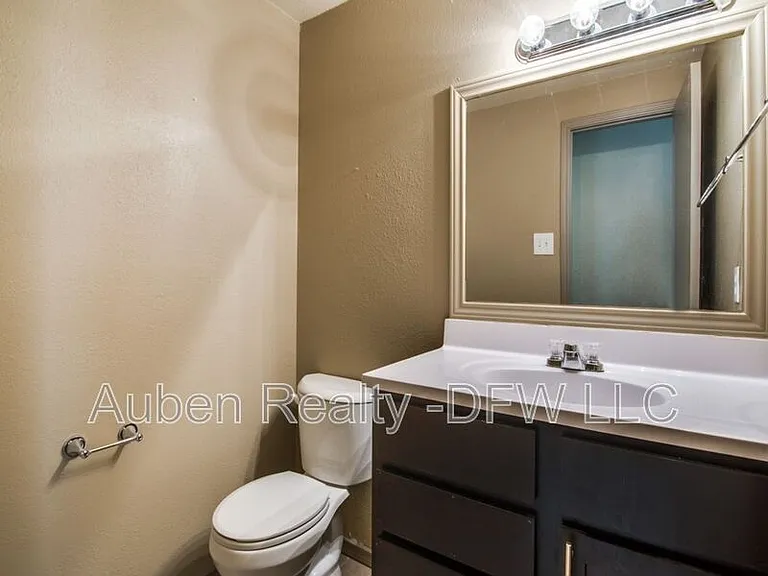 7716 Sable Ln — Photo 21
