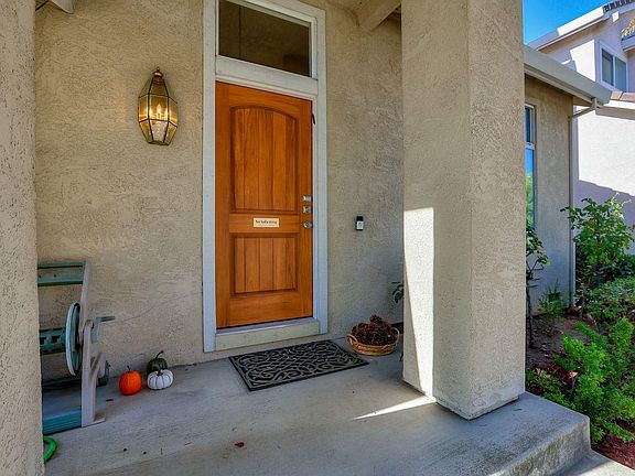 4th image of 5605 Bellagio Dr
