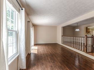 619 Coral Reef Dr, Gaithersburg, MD 20878