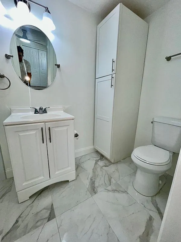 1 bed, 1.0 bath, 300 sqft, $1,150 — Photo 2