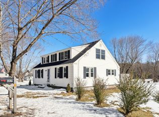 457 E Main St, Yarmouth, ME 04096