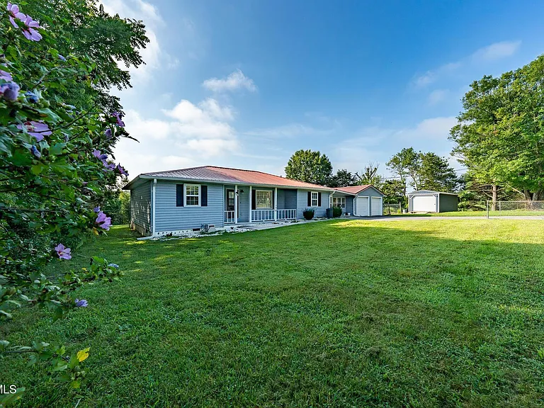 371 Oak Hill Cir — Photo 41