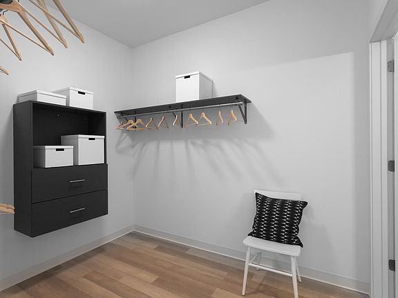 2nd image of 2203 N Milwaukee Ave #222