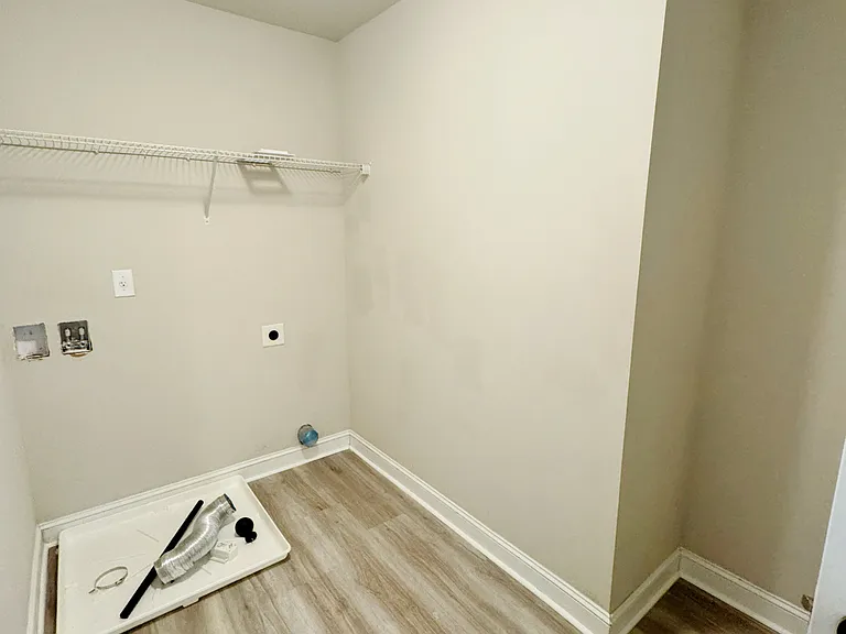 732 Sanctuary Ln — Photo 21