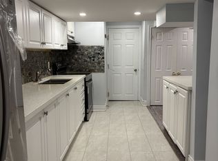 3104 Tours Rd #BASEMENT, Mississauga, ON L5N 3J2