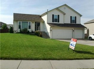 10418 NW 85th St, Kansas City, MO 64153