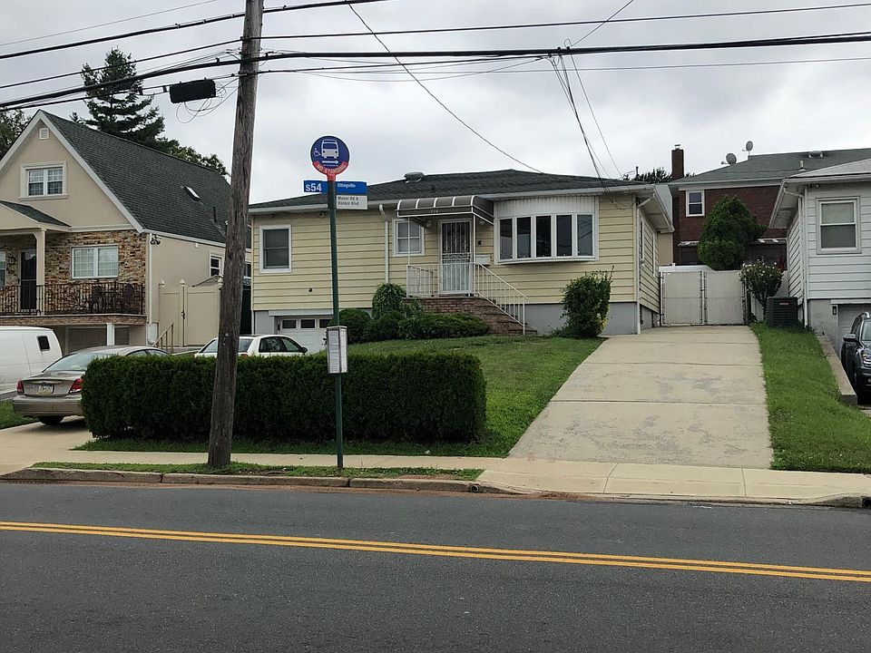 2nd image of 914 Manor Rd