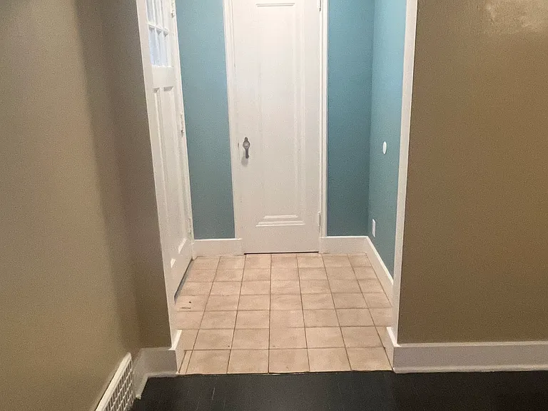 5140 Pinkney St — Photo 8