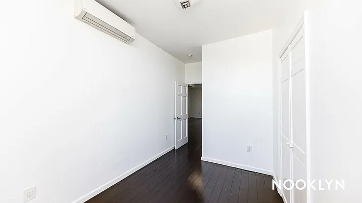 Rented by Nooklyn NYC LLC | media 12