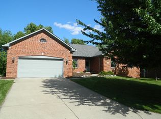 353 Melrose Ln, Greenwood, IN