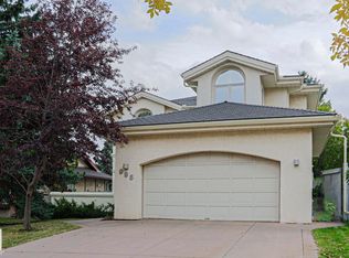 995 Ogilvie Blvd NW, Edmonton, AB T6R1K1