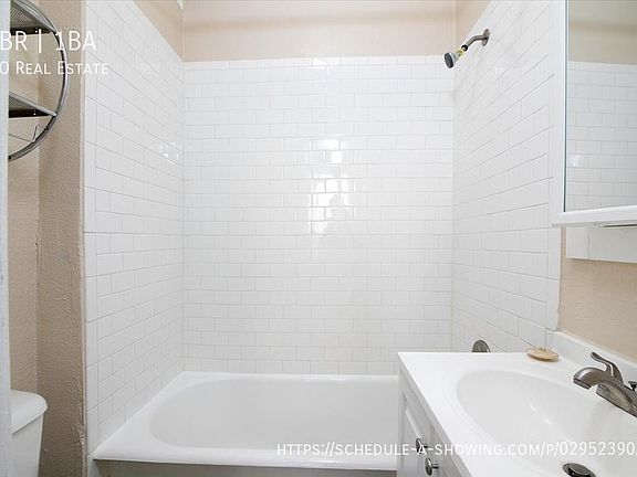 4th image of 1235 N Washington St APT 12
