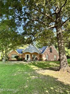 6627 Lake Forest Dr W, Walls, MS, 38680